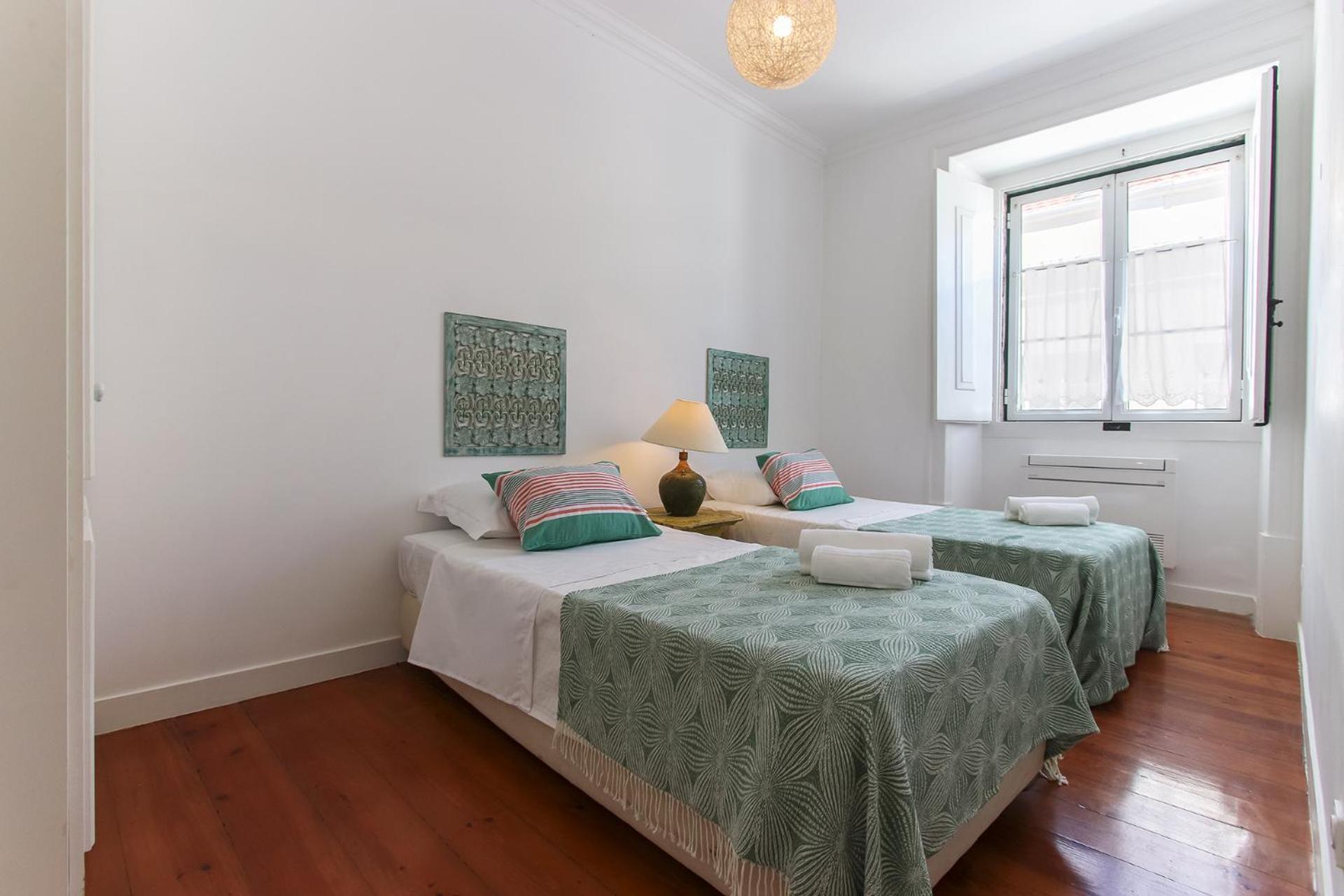 Apartment Dom Dinis Terrace Lisbon